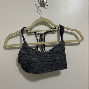 Lululemon Free to Be Bra Size 4
